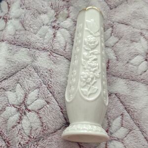 Elegant Lenox vintage Cream Vase with Floral Design 5.5" tall